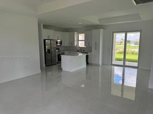 2044 Crawford Avenue N, Lehigh Acres, FL 33971