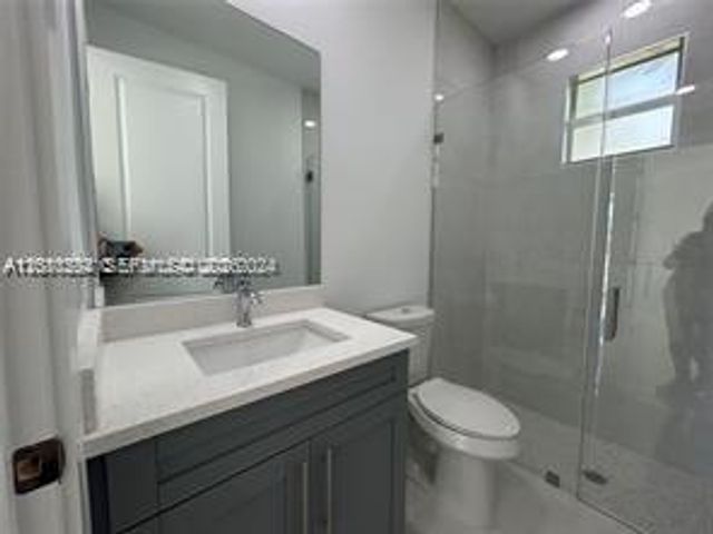 2044 Crawford Avenue N, Lehigh Acres, FL 33971