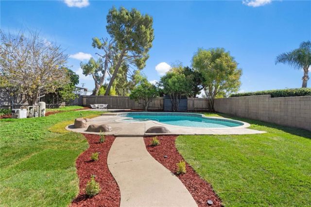 7905 Amethyst, Rancho Cucamonga, CA 91730