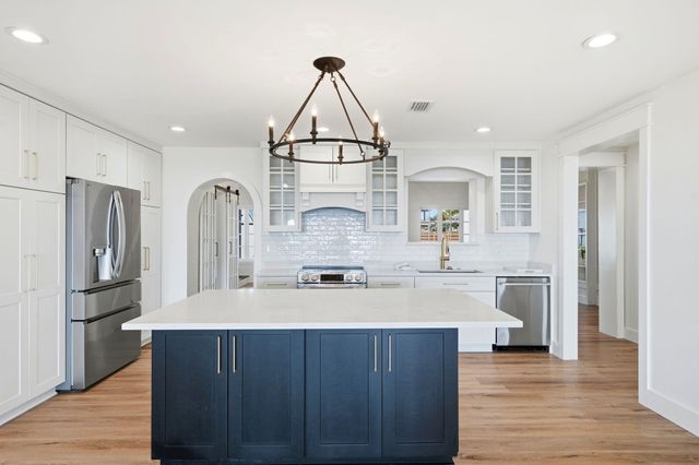 2035 S Wind Trace Road, Navarre, FL 32566