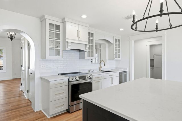 2035 S Wind Trace Road, Navarre, FL 32566