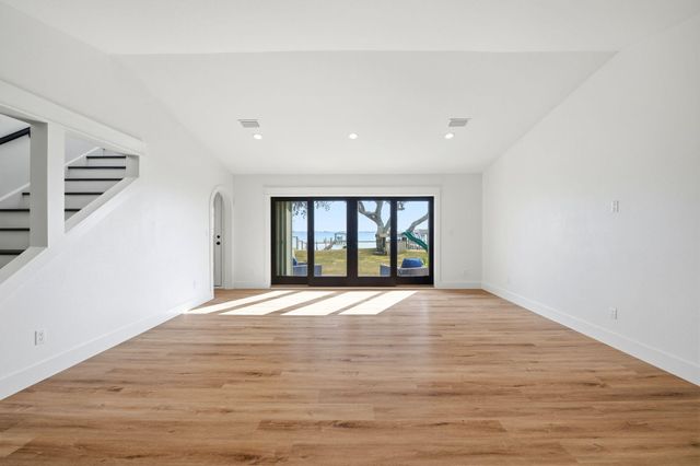 2035 S Wind Trace Road, Navarre, FL 32566