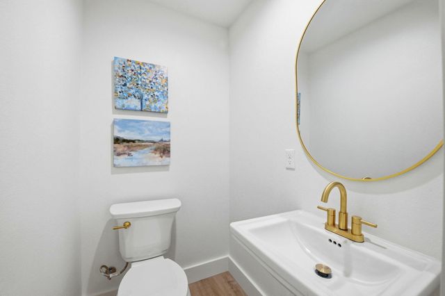 2035 S Wind Trace Road, Navarre, FL 32566