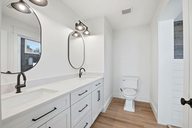 2035 S Wind Trace Road, Navarre, FL 32566