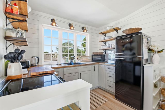 2035 S Wind Trace Road, Navarre, FL 32566