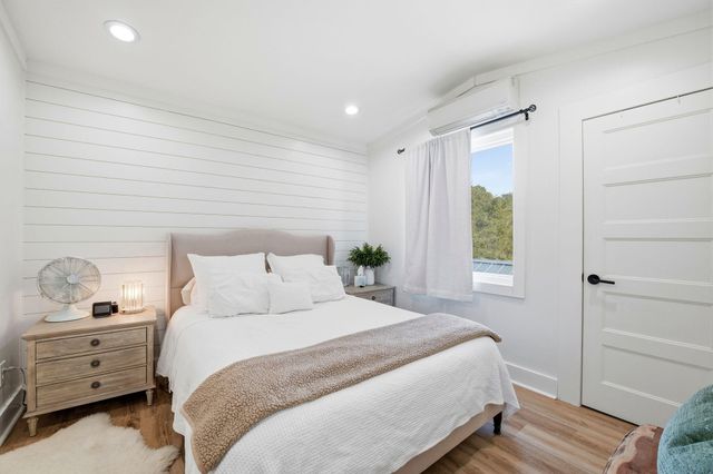 2035 S Wind Trace Road, Navarre, FL 32566