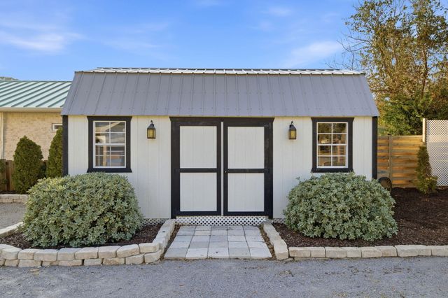 2035 S Wind Trace Road, Navarre, FL 32566