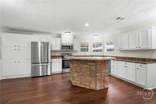 147 Creek Ridge Road, Claxton, GA 30417