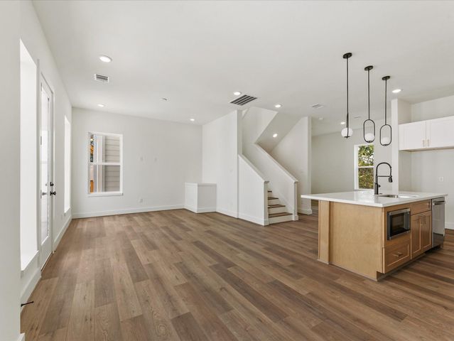 1804 Del Norte C, Houston, TX 77018