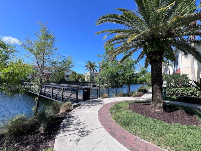 726 SW 1st Way, Pompano Beach, FL 33060