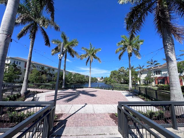 726 SW 1st Way, Pompano Beach, FL 33060
