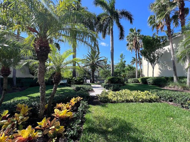 726 SW 1st Way, Pompano Beach, FL 33060