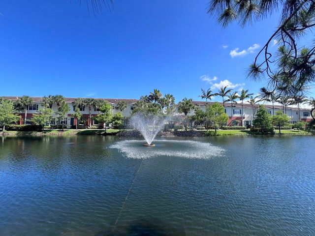 726 SW 1st Way, Pompano Beach, FL 33060