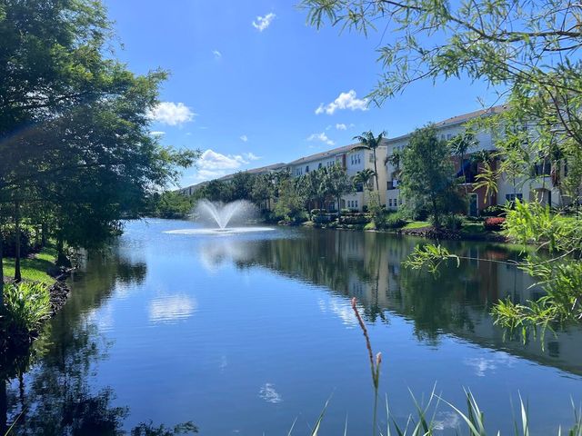 726 SW 1st Way, Pompano Beach, FL 33060