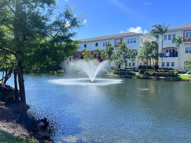 726 SW 1st Way, Pompano Beach, FL 33060