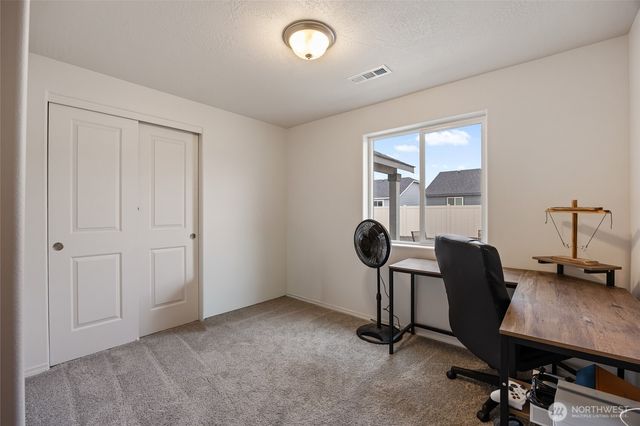 1104 W Maple Drive, Moses Lake, WA 98837