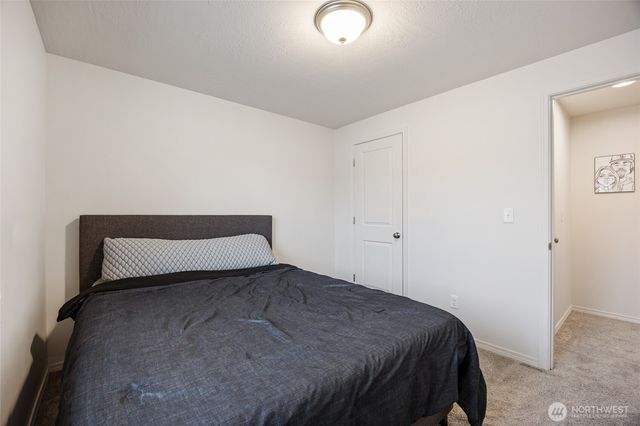 1104 W Maple Drive, Moses Lake, WA 98837