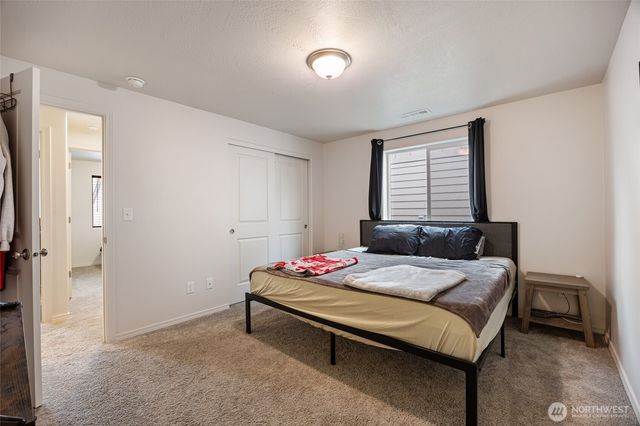 1104 W Maple Drive, Moses Lake, WA 98837