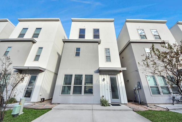 18716 Centro Main Street B, Shenandoah, TX 77385