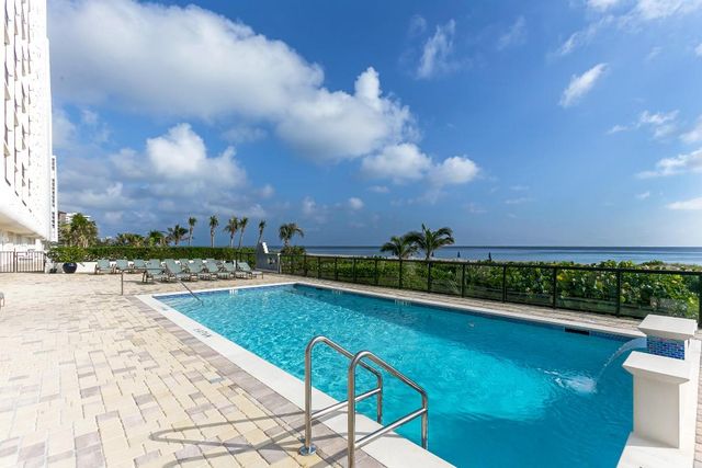 2800 S Ocean Boulevard 2-K, Boca Raton, FL 33432