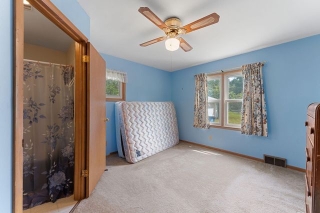 695 N Oak Drive, Vadnais Heights, MN 55127