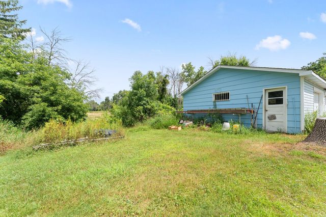 695 N Oak Drive, Vadnais Heights, MN 55127