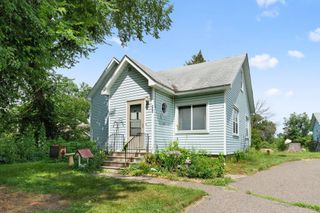 695 N Oak Drive, Vadnais Heights, MN 55127