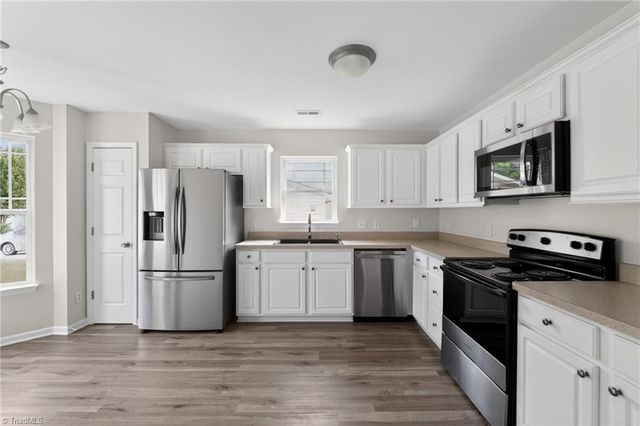 1120 Kinnan Drive, Burlington, NC 27217
