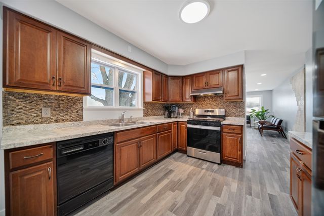 5865 CARRIAGE HILL Road, Millcreek, PA 16509