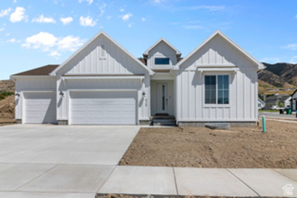 626 S 125 E, Hyde Park, UT 84318