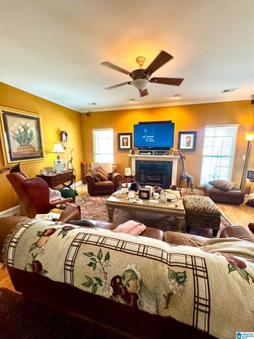 655 WYNLAKE COVE, Alabaster, AL 35007