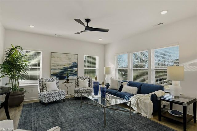 304 Sedge Garden Road 1024, Kernersville, NC 27284