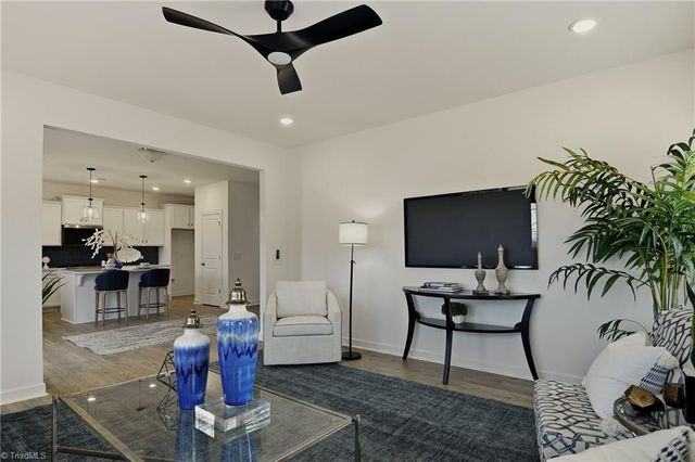 304 Sedge Garden Road 1024, Kernersville, NC 27284