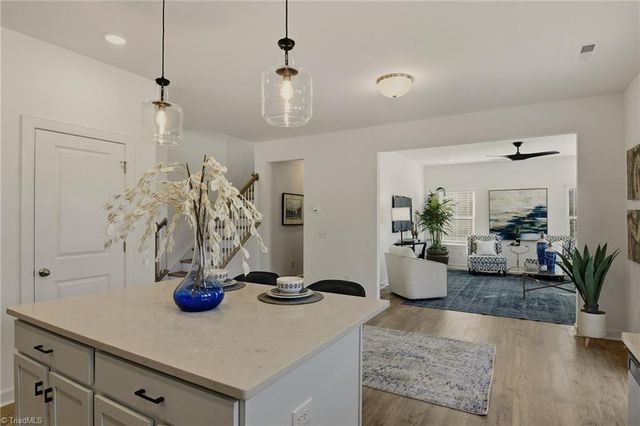 304 Sedge Garden Road 1024, Kernersville, NC 27284