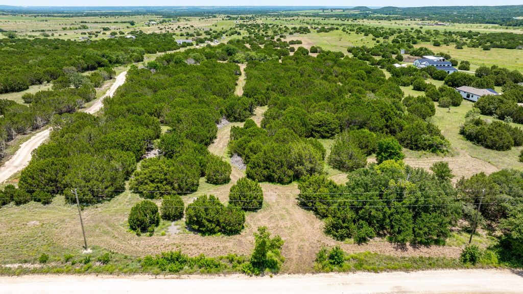 3048 CR 2800, Kopperl, TX 76652