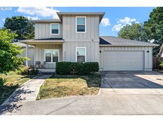 25092 AMBER Ct, Veneta, OR 97487