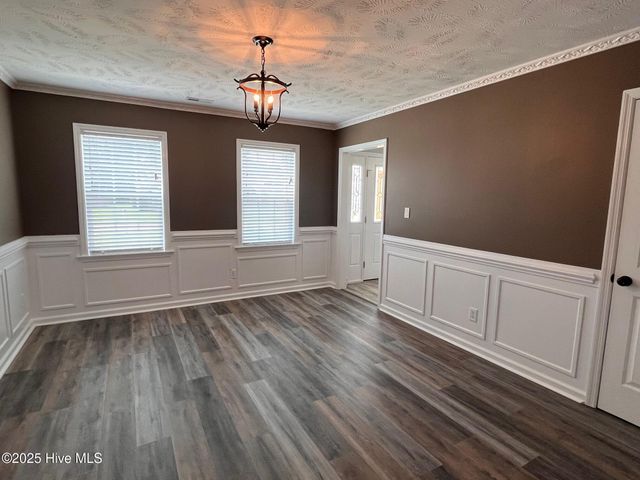 204 S River Drive, Jacksonville, NC 28540