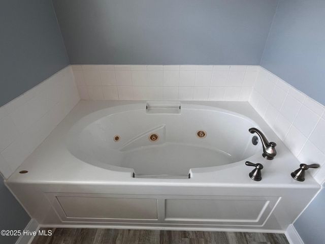 204 S River Drive, Jacksonville, NC 28540