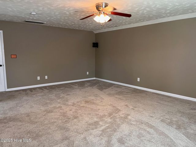 204 S River Drive, Jacksonville, NC 28540