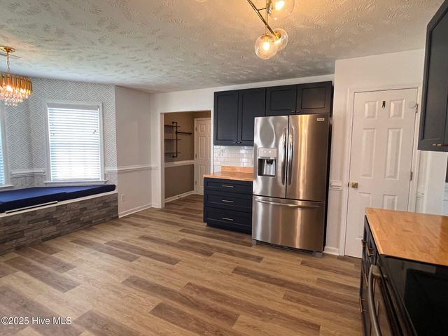 204 S River Drive, Jacksonville, NC 28540