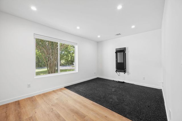 3105 Paisano TRL, Austin, TX 78745