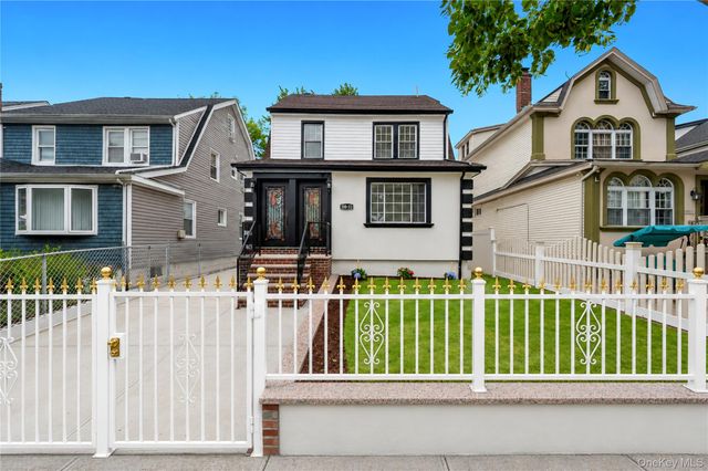 100-33 205th Street, Hollis, NY 11423