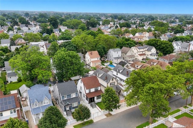 100-33 205th Street, Hollis, NY 11423