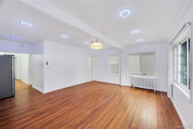 100-33 205th Street, Hollis, NY 11423