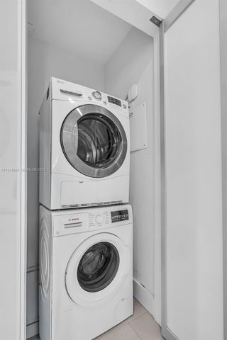 900 Biscayne Blvd 2312, Miami, FL 33132