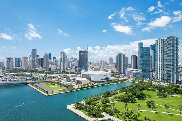 900 Biscayne Blvd 2312, Miami, FL 33132