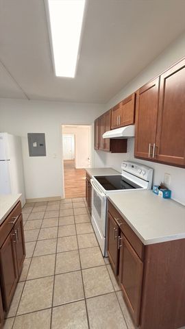 29 South St 2, Northborough, MA 01532