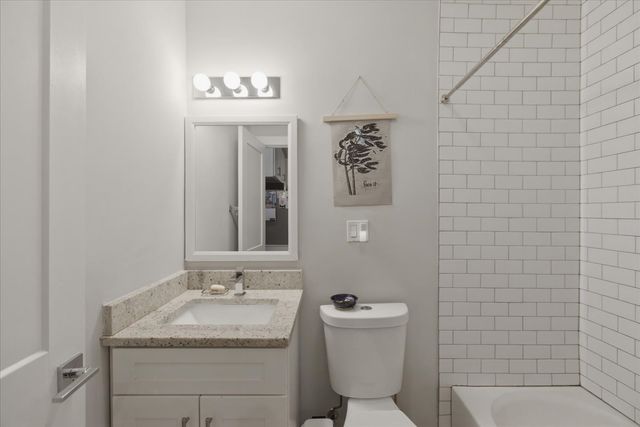 1854 W 18th Street 1R, Chicago, IL 60608