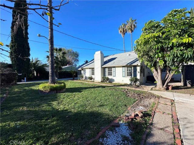 7445 Orion 1, Van Nuys, CA 91406