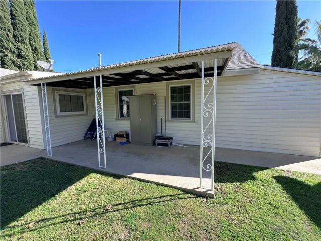 7445 Orion 1, Van Nuys, CA 91406